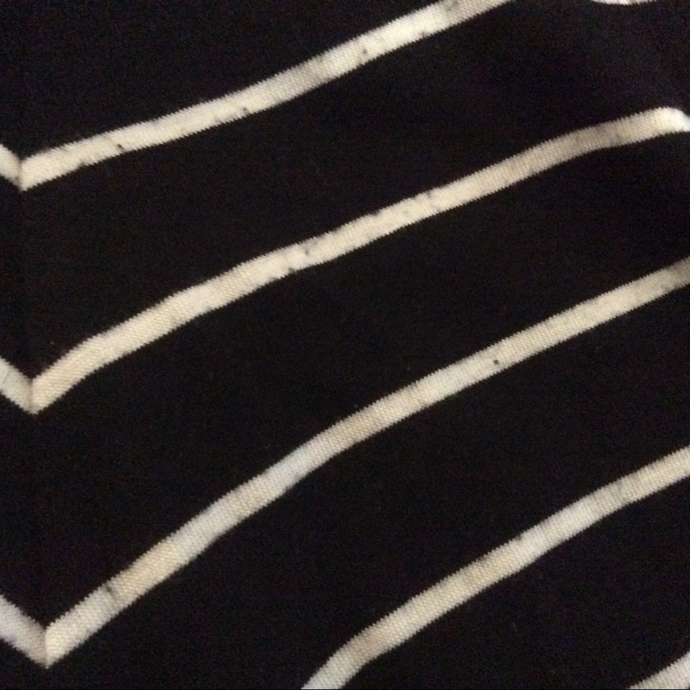 ❤️3/$15❤️ Motherhood Maternity Under or Over skirt - Picture 5 of 5